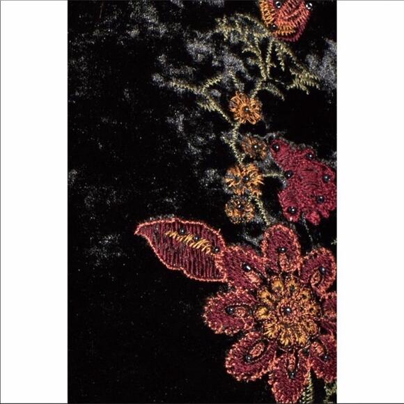 Black & Pink Crushed Velvet Blouse NWT Floral Beaded & Embroidered Gypsies - Picture 5 of 7